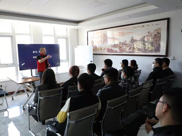 公司銷售部舉行4月份大戰(zhàn)啟動(dòng)會(huì) 公司銷售部舉行4月份大戰(zhàn)啟動(dòng)會(huì)